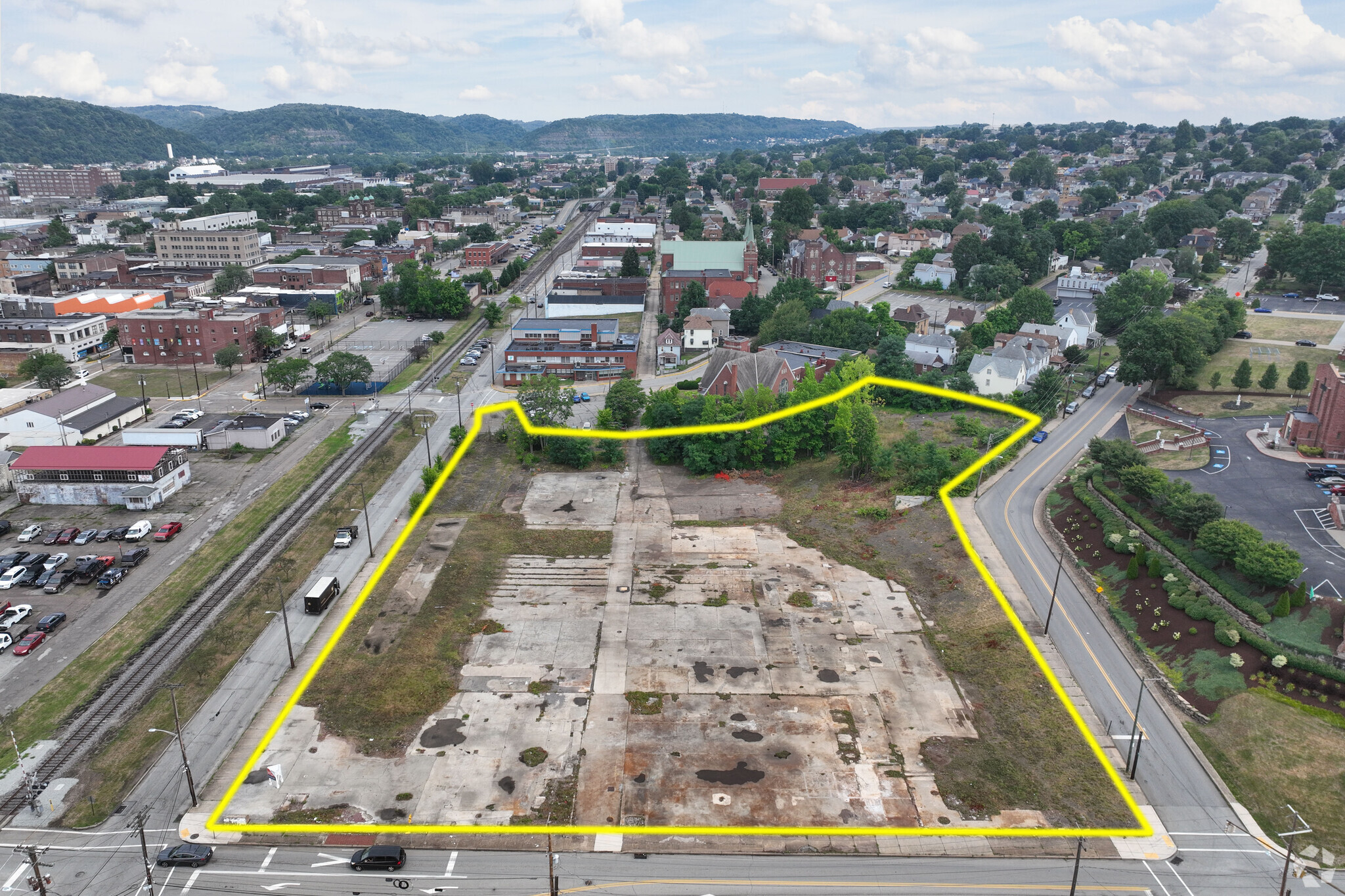 700 Constitution Blvd, New Kensington, PA for Sale