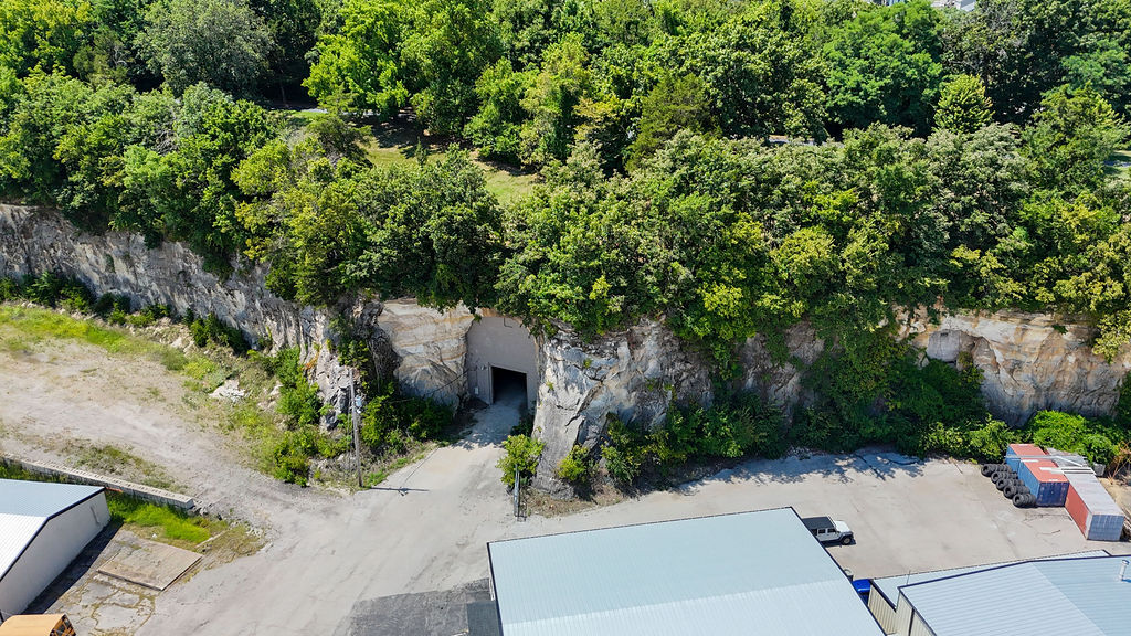20 Cave Industrial dr, Crystal City, MO for Rent