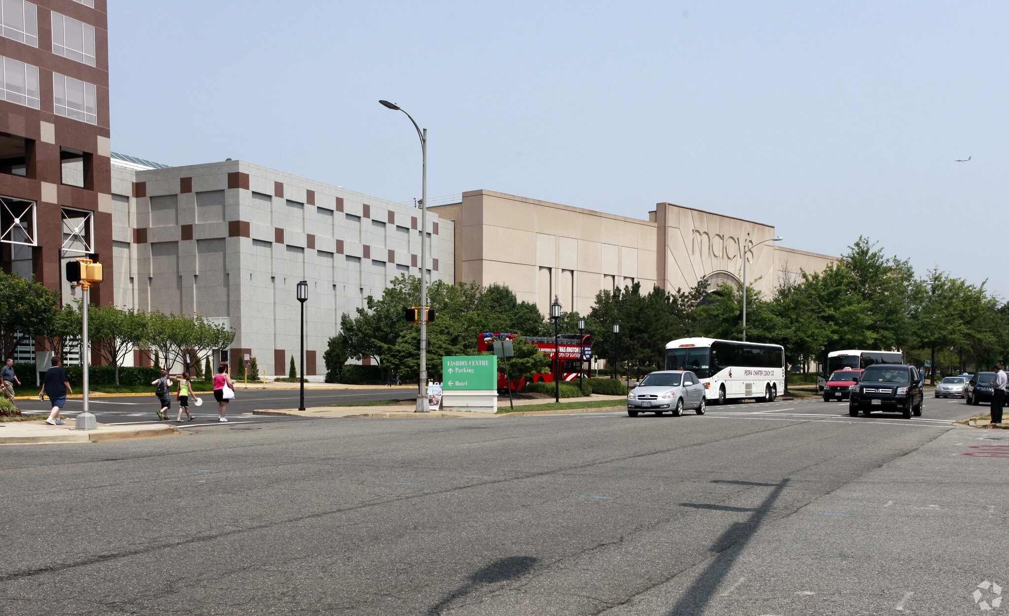 1100 S Hayes St, Arlington, VA for Rent