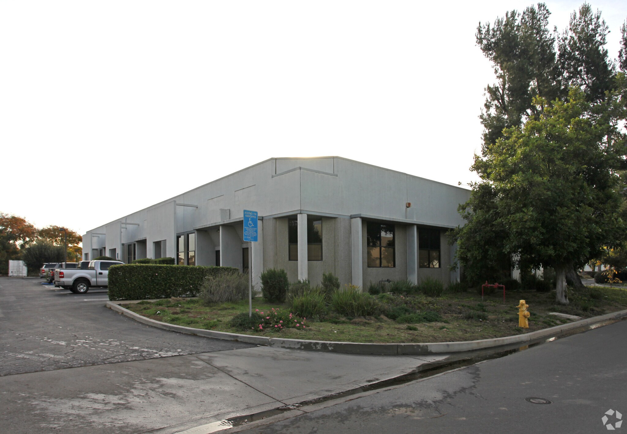 568 Constitution Ave Camarillo, CA 93012 Industrial Property for