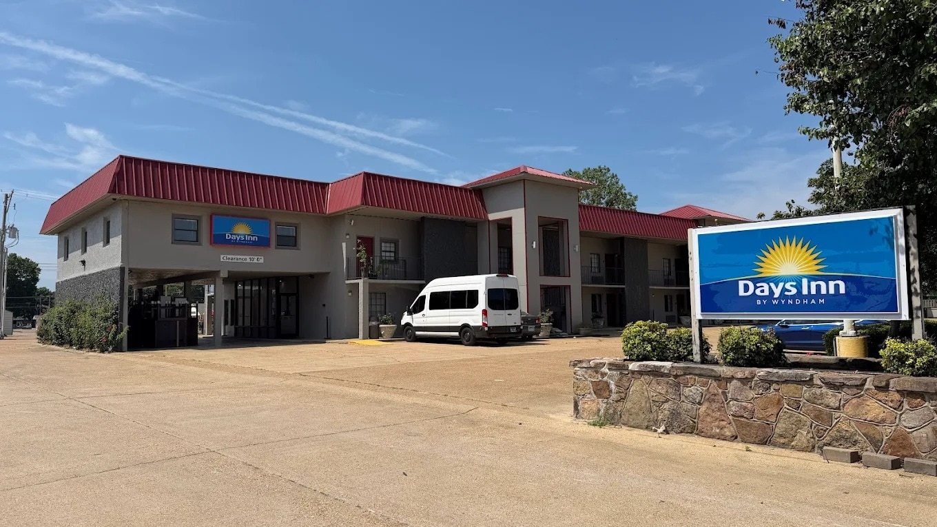 2333 N Washington St, Forrest City, AR for Sale