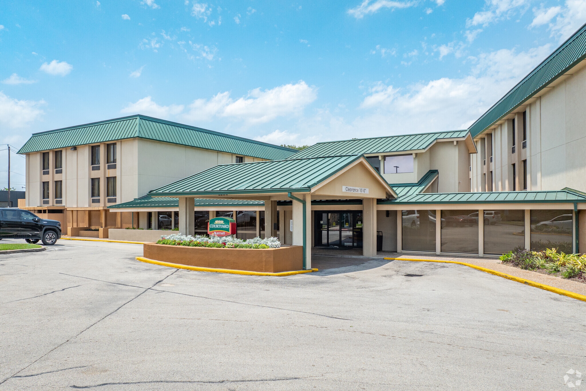 2504 North Loop W, Houston, TX for Sale