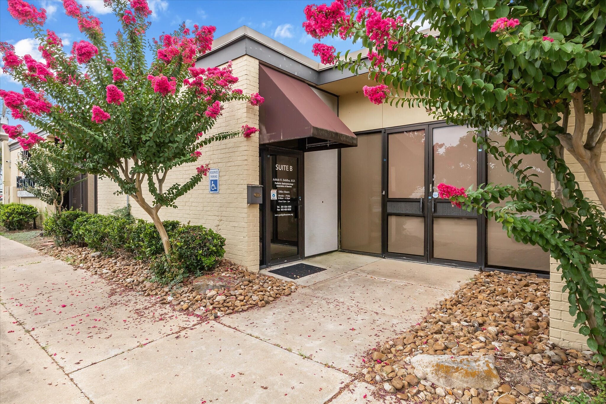 560 Blossom St, Webster, TX for Rent