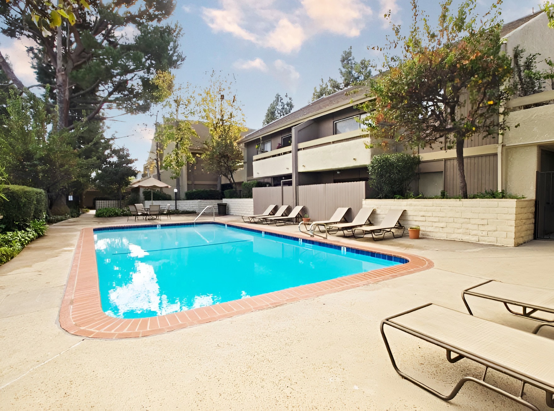 4908-4930 Coldwater Canyon Ave, Sherman Oaks, CA for Sale