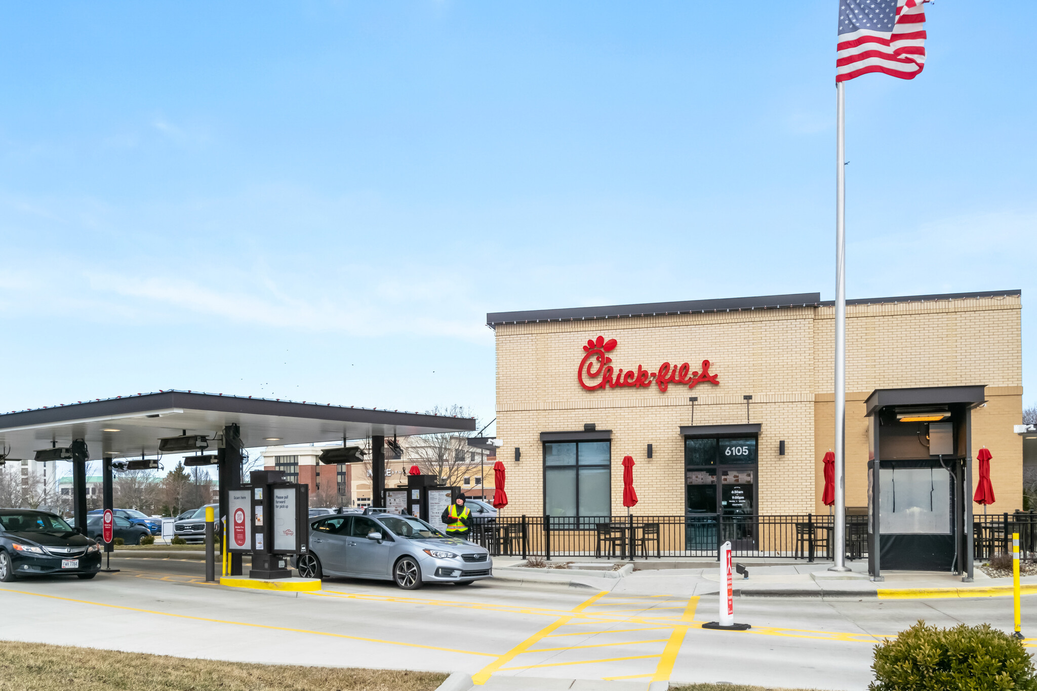 6115 Parkcenter Cir, Dublin, OH for Sale