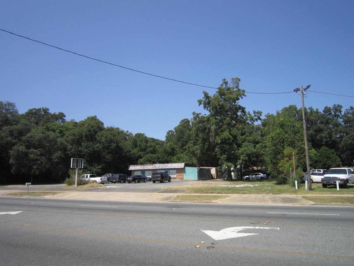 412 Beverly Pkwy, Pensacola, FL for Sale