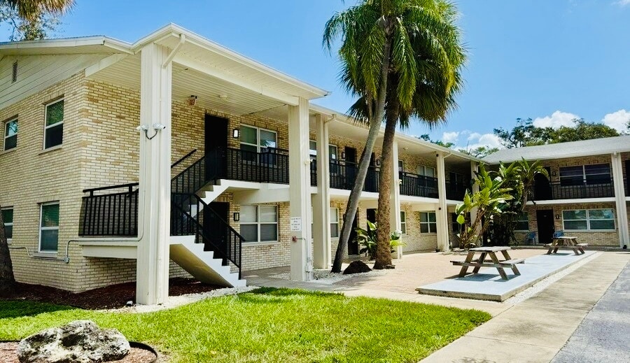 600 Wildwood Way, Clearwater, FL for Sale