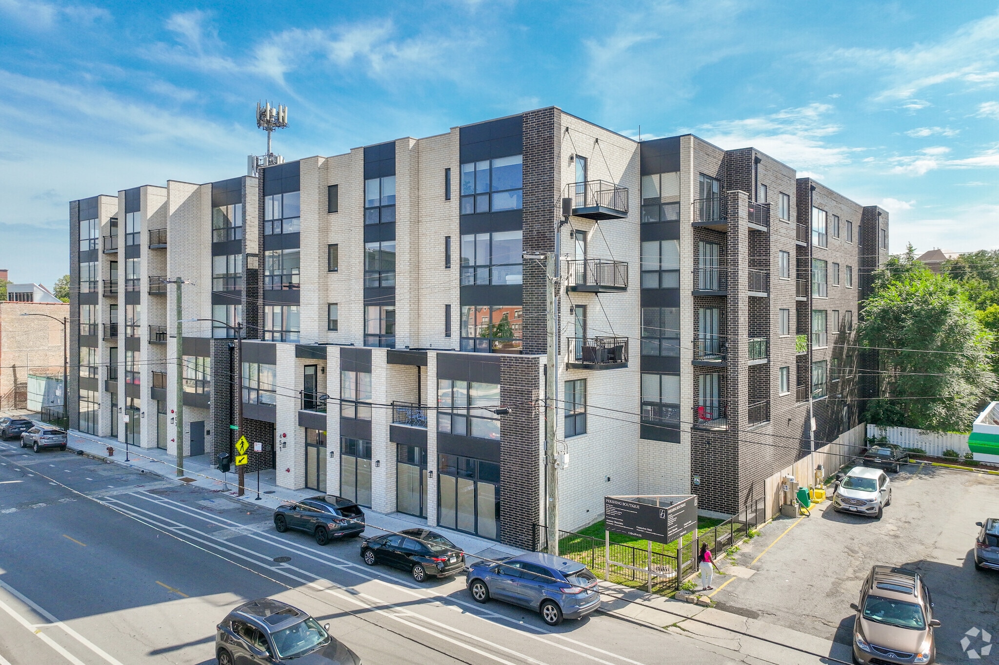 451 E Pershing Rd, Chicago, IL for Rent
