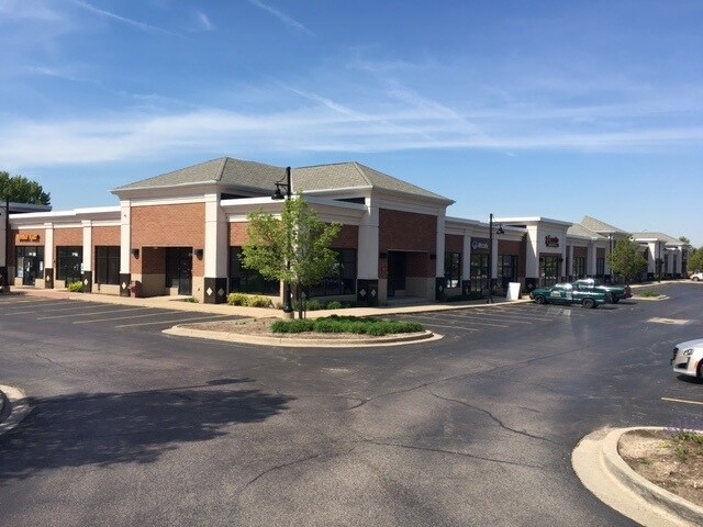 2701-2797 W Algonquin Rd, Algonquin, IL for Sale