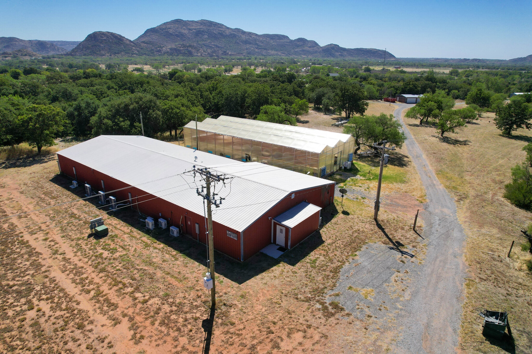 42851 E County Road 1470, Lone Wolf, OK for Sale