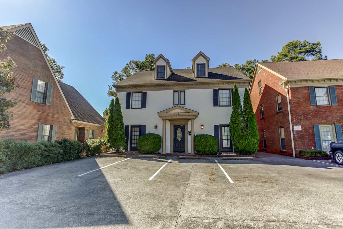 1027 S Yates Rd, Memphis, TN for Rent