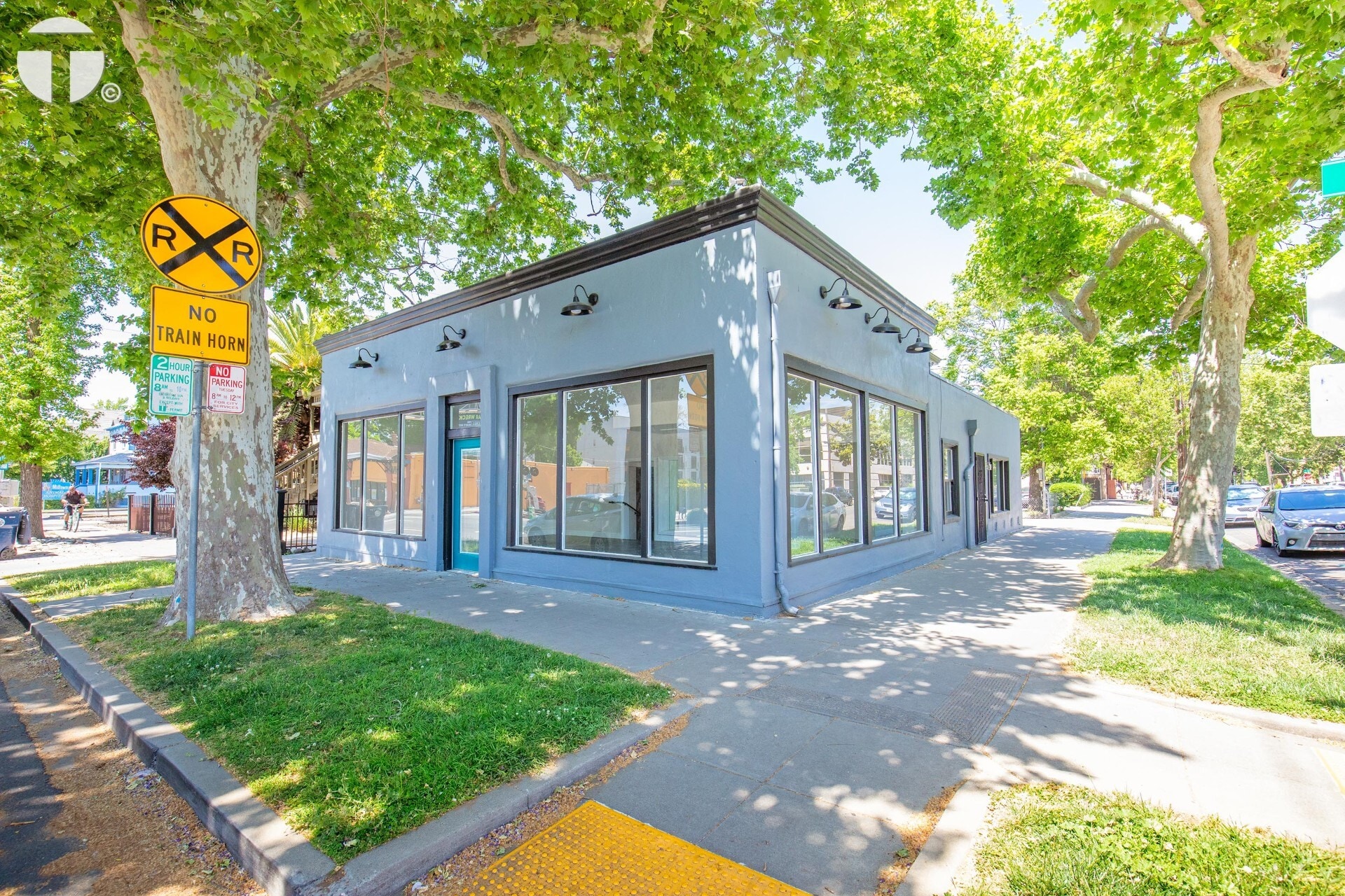 1931 P St, Sacramento, CA for Sale