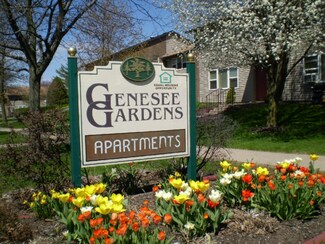 Auburn, NY Apartments - 114 Genesee Garden Apartments