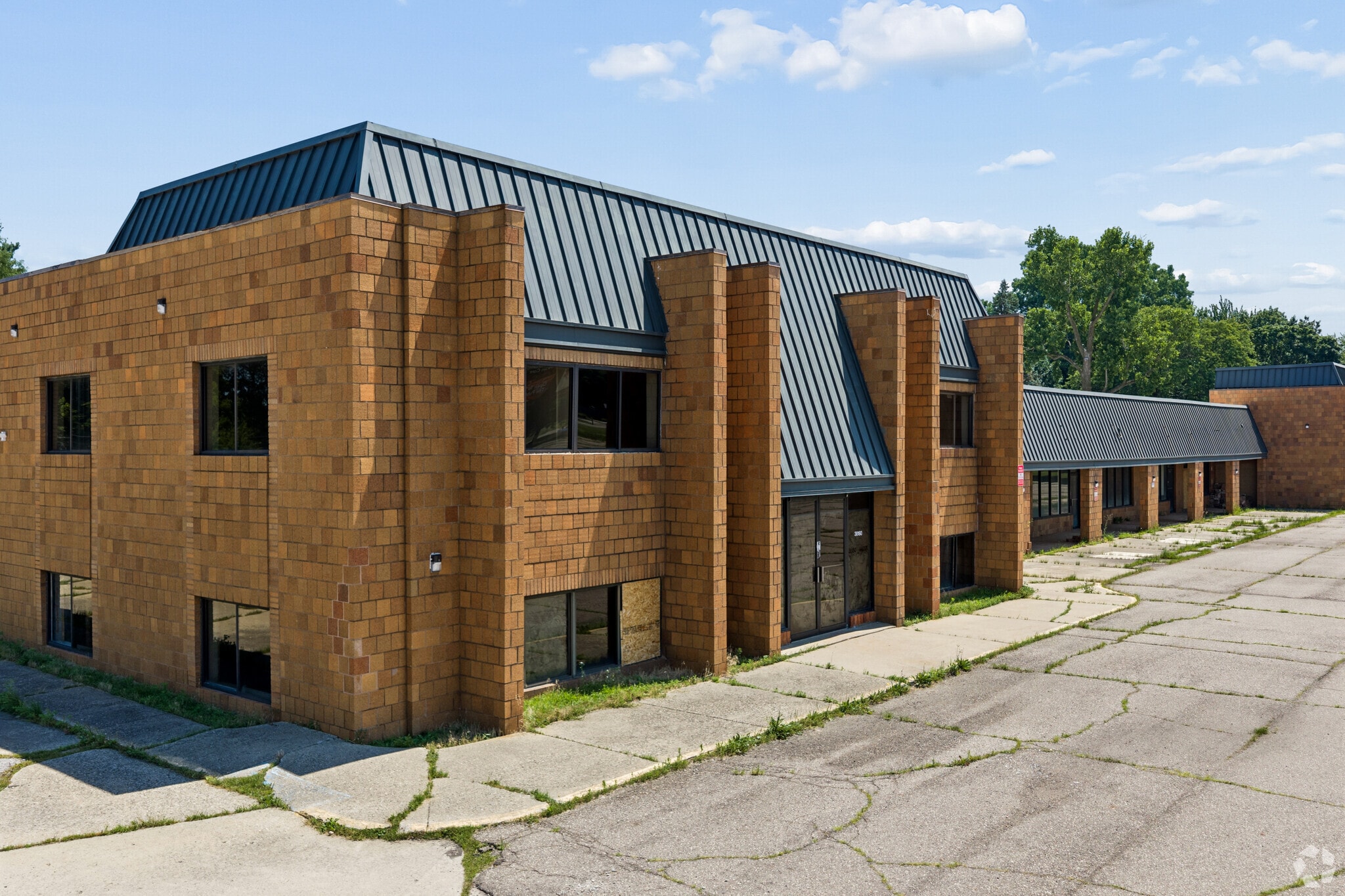 38116-38160 S Gratiot Ave, Clinton Township, MI for Sale
