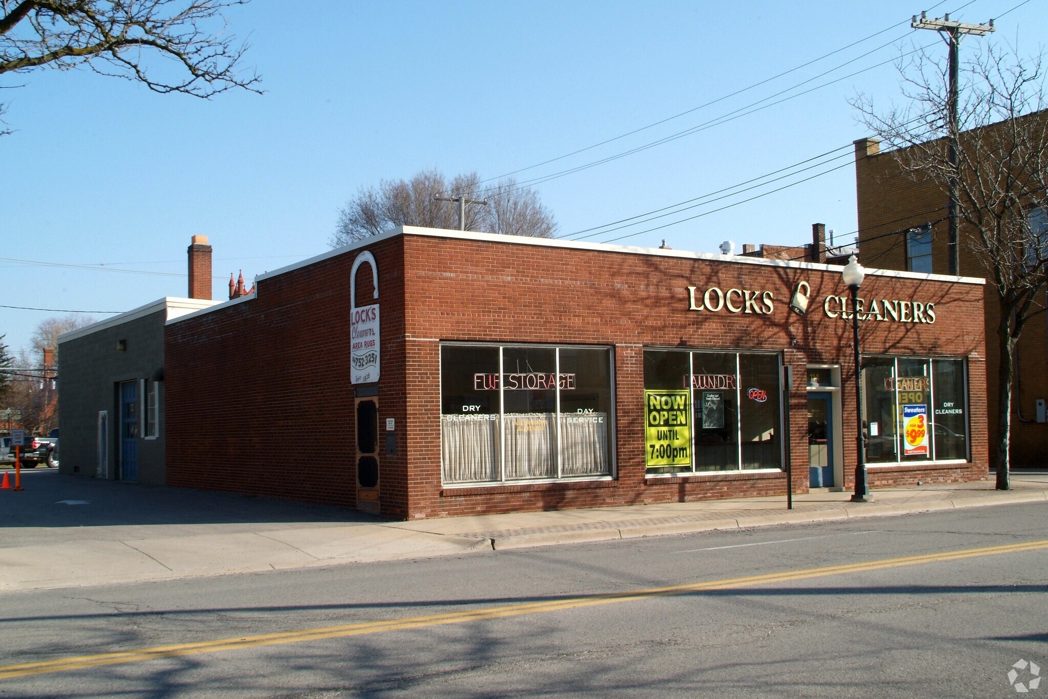 114 W Saint Clair St Romeo, MI 48065 Retail Property for Lease on