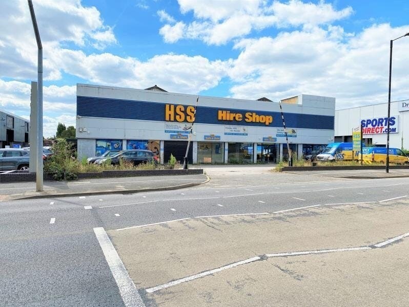 375 Bath Rd, Slough, BKS for Rent