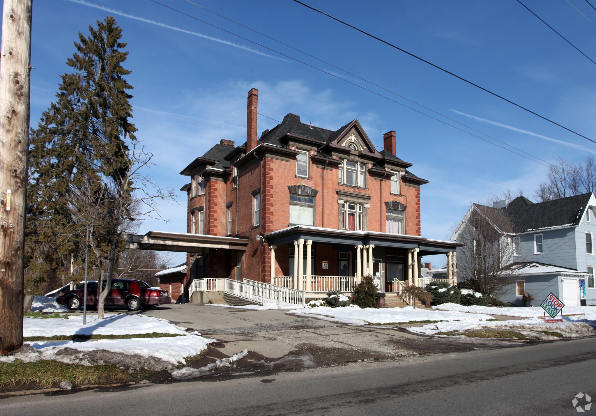 107 E Wallace Ave, New Castle, PA for Sale