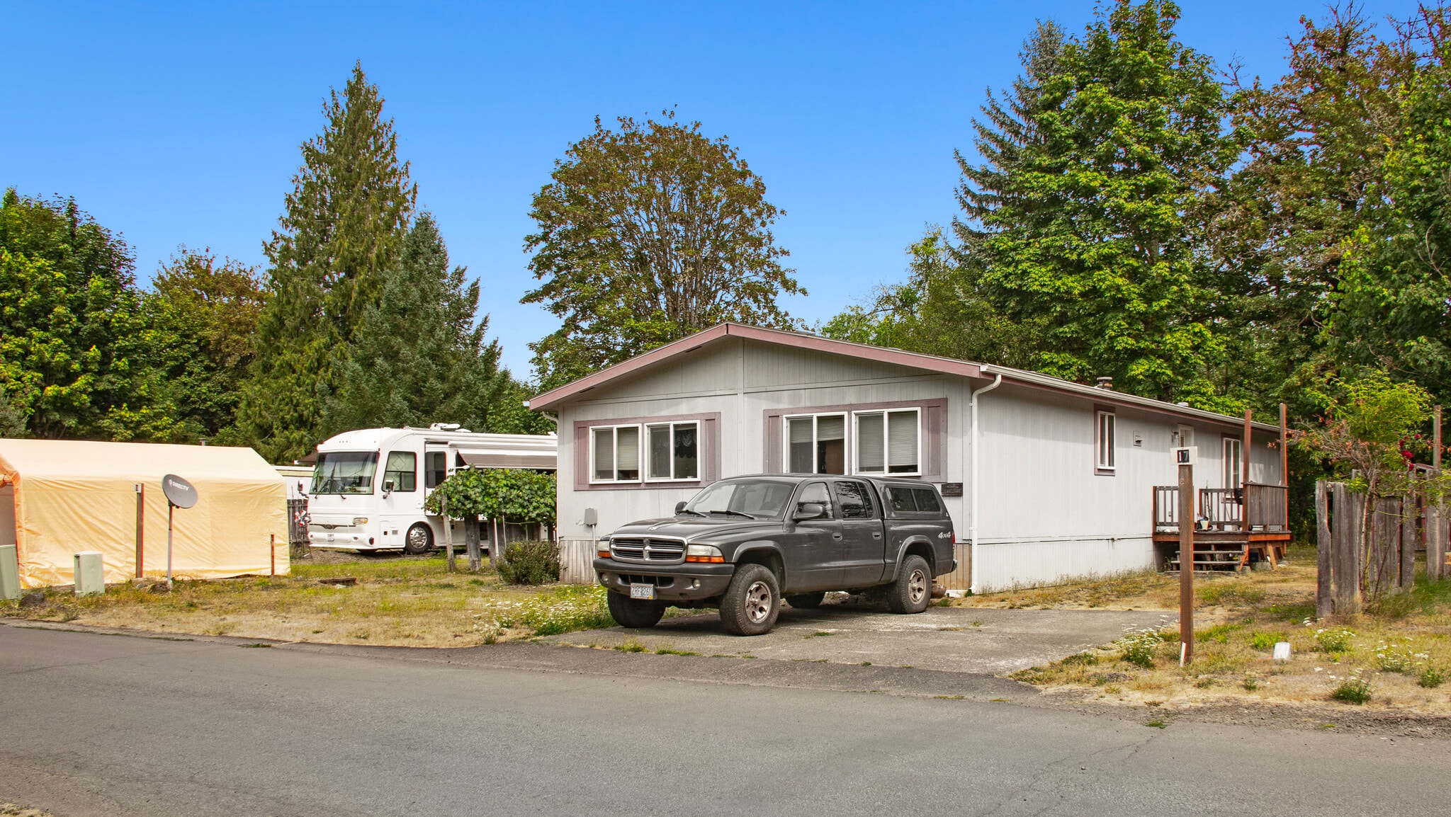 1105 Riverside Dr, Vernonia, OR for Sale