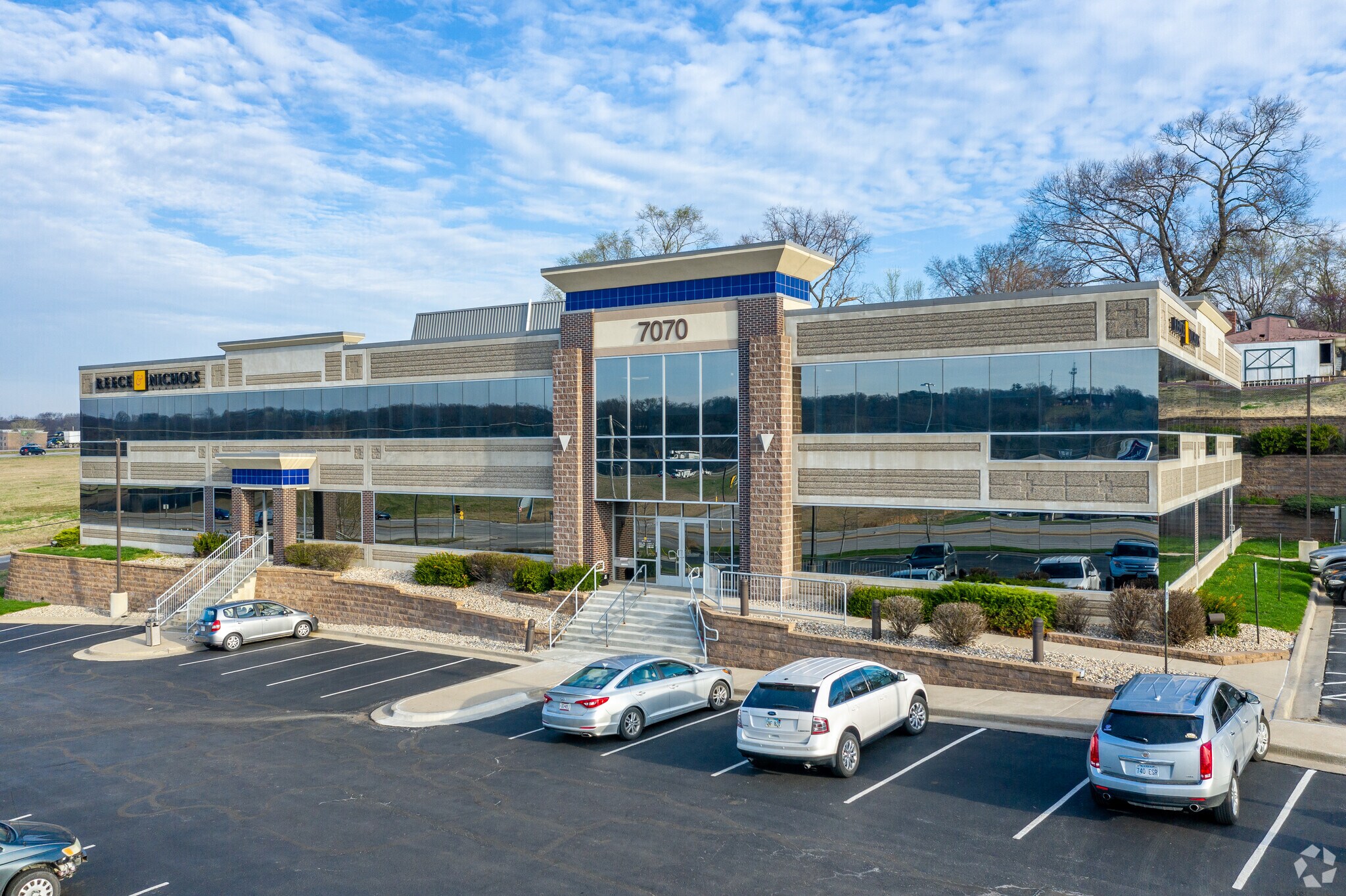 7070 Renner Rd, Shawnee, KS for Rent