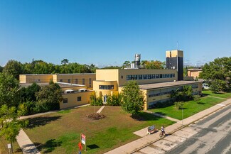 Minneapolis, MN Schools - 4021 Thomas Ave N