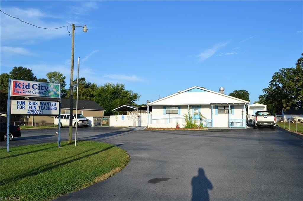 719 Fisher Ferry St, Thomasville, NC for Sale