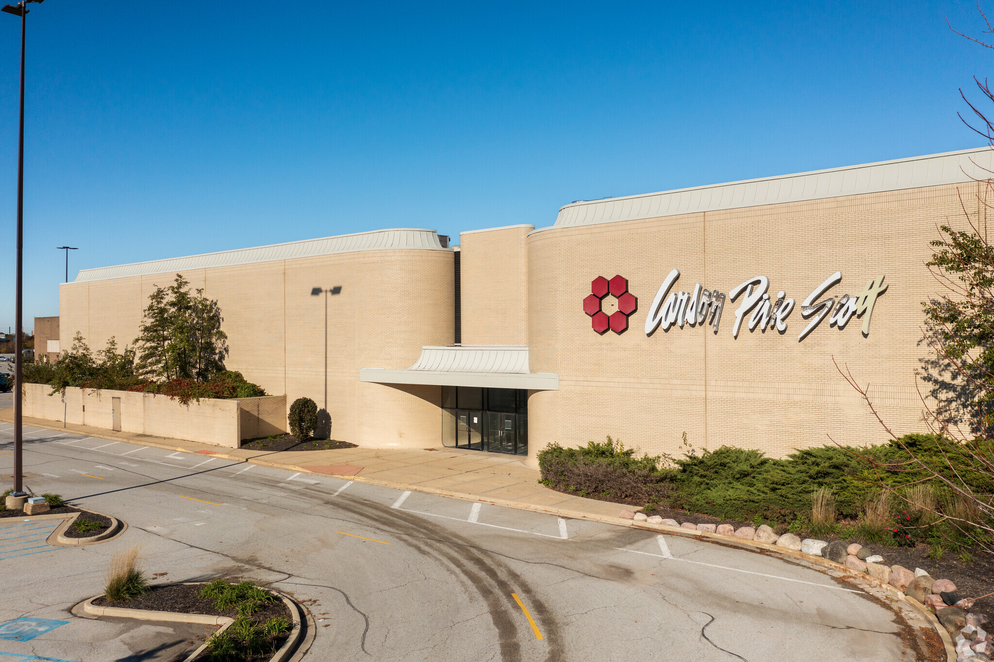 1995 Southlake Mall, Merrillville, IN for Rent