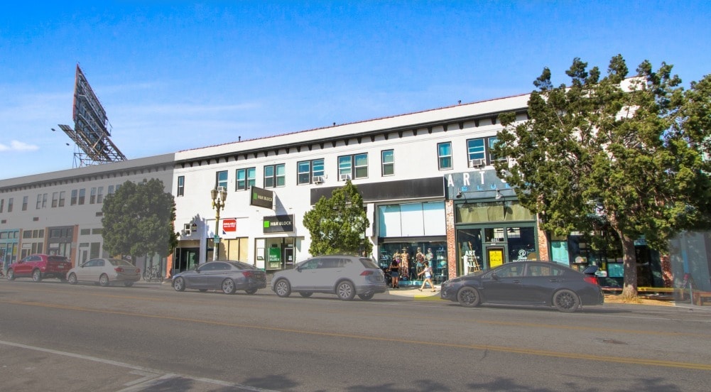 4661-4671 Hollywood Blvd, Los Angeles, CA for Sale