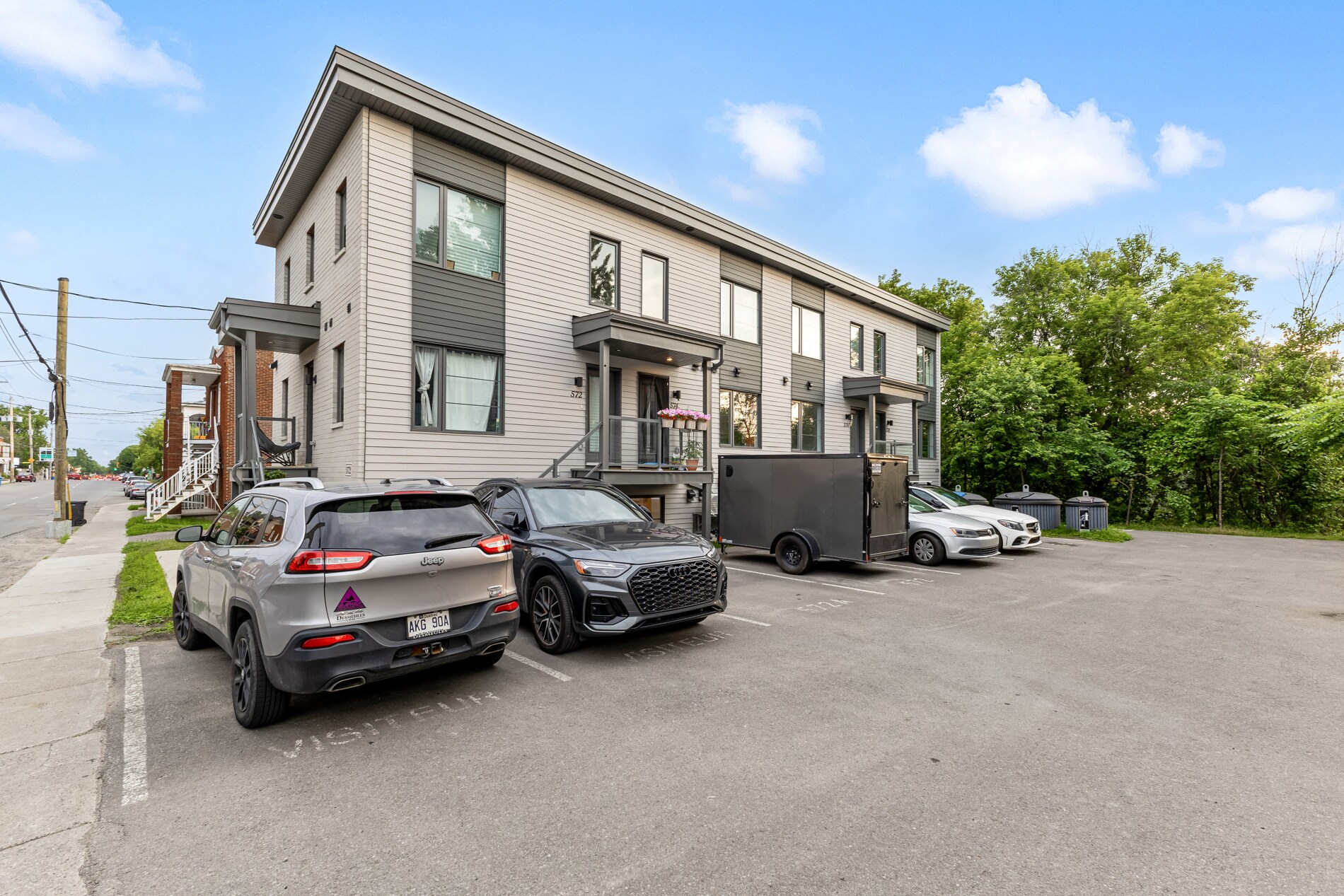 586 Rue Labelle, Saint-jerome, QC for Sale