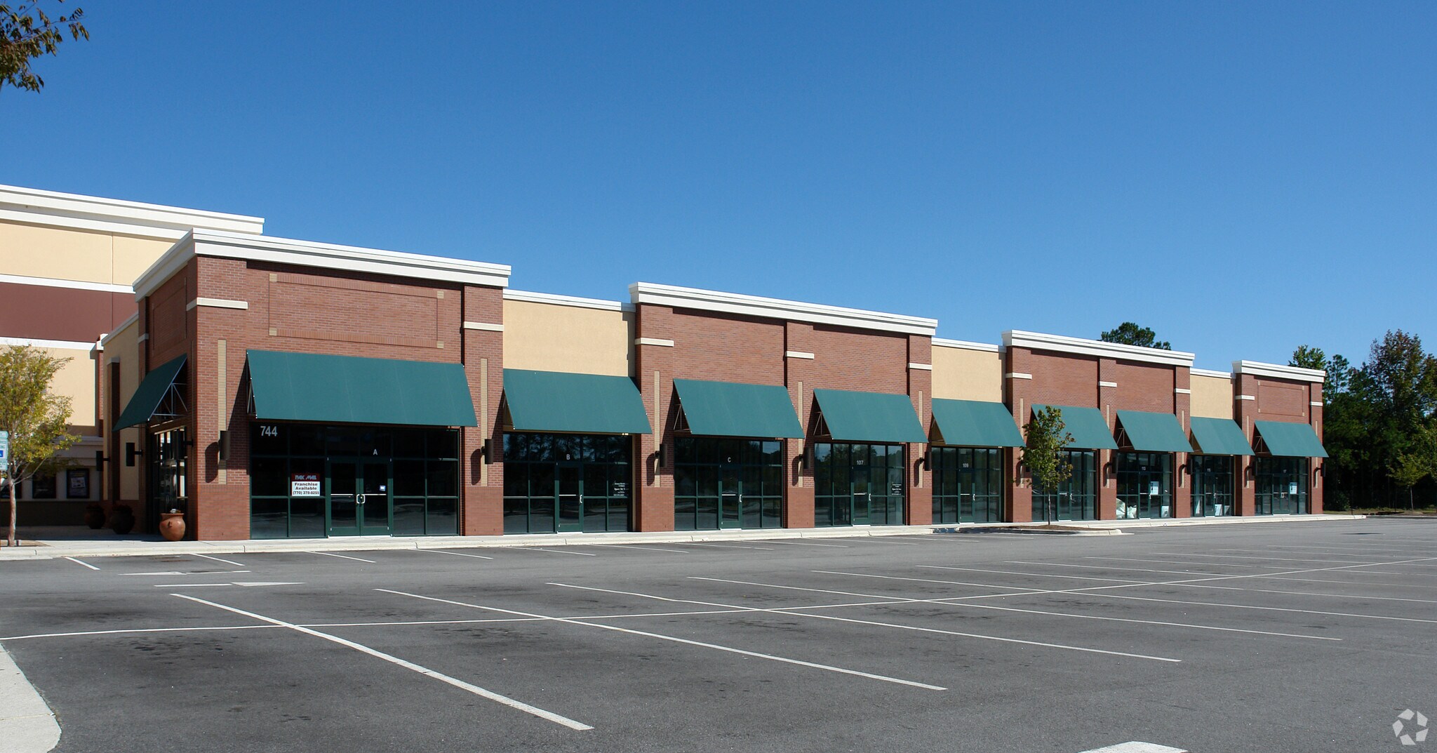 744 SW Greenville Blvd, Greenville, NC for Rent