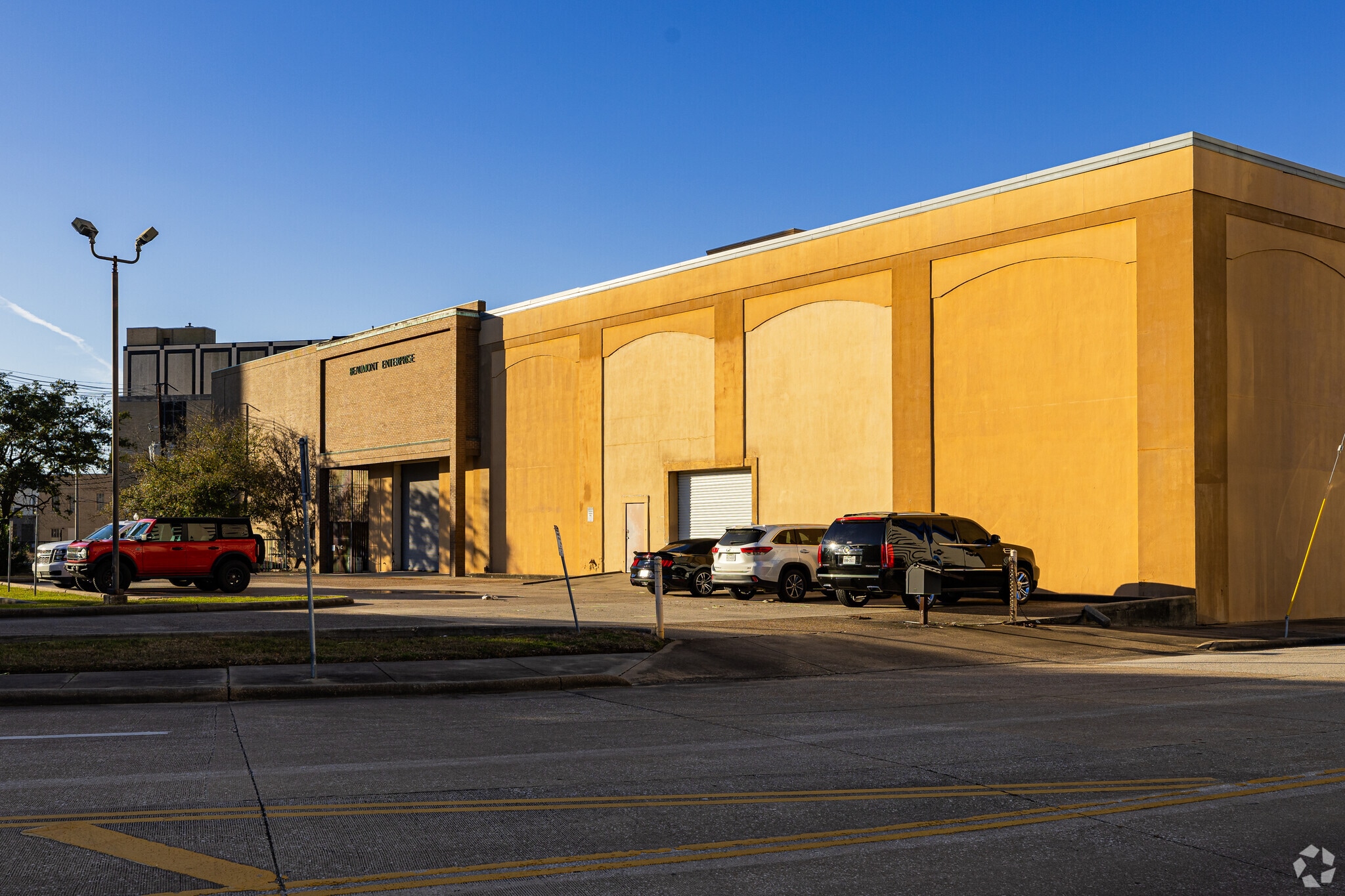 380 Main St, Beaumont, TX for Sale