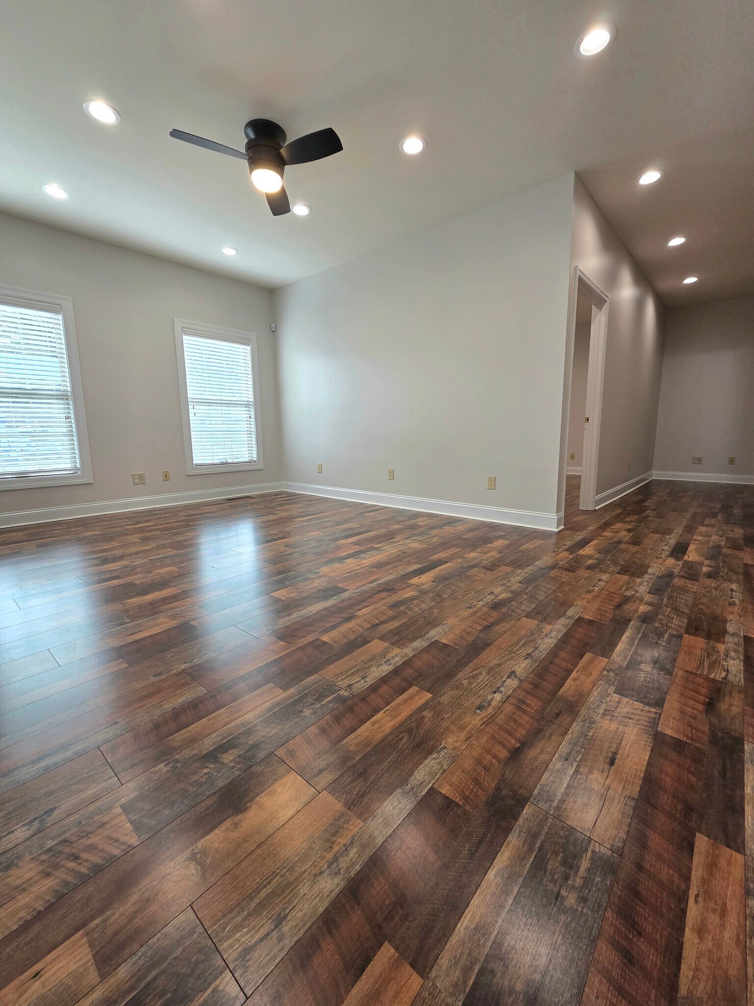 213 S Main St, Nicholasville, KY for Rent