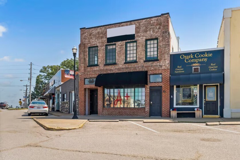 48 S Business Hwy, Camdenton, MO for Sale