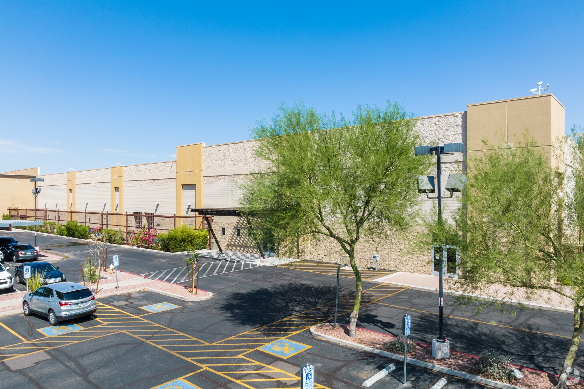 2005 E Indian School Rd, Phoenix, AZ for Rent