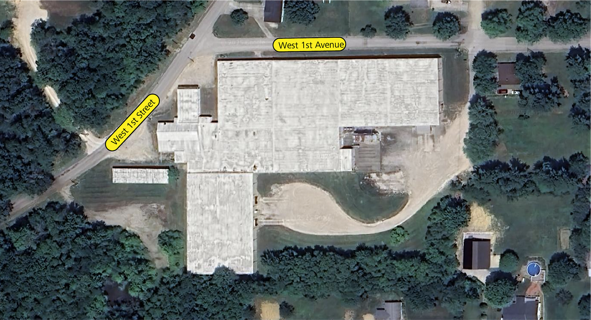 213 W 1st St, Huntingburg, IN for Sale