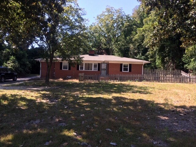 3017 Ramsey St, Fayetteville, NC for Rent