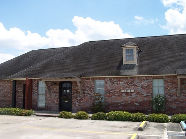 38113 Post Office Rd, Prairieville, LA for Rent