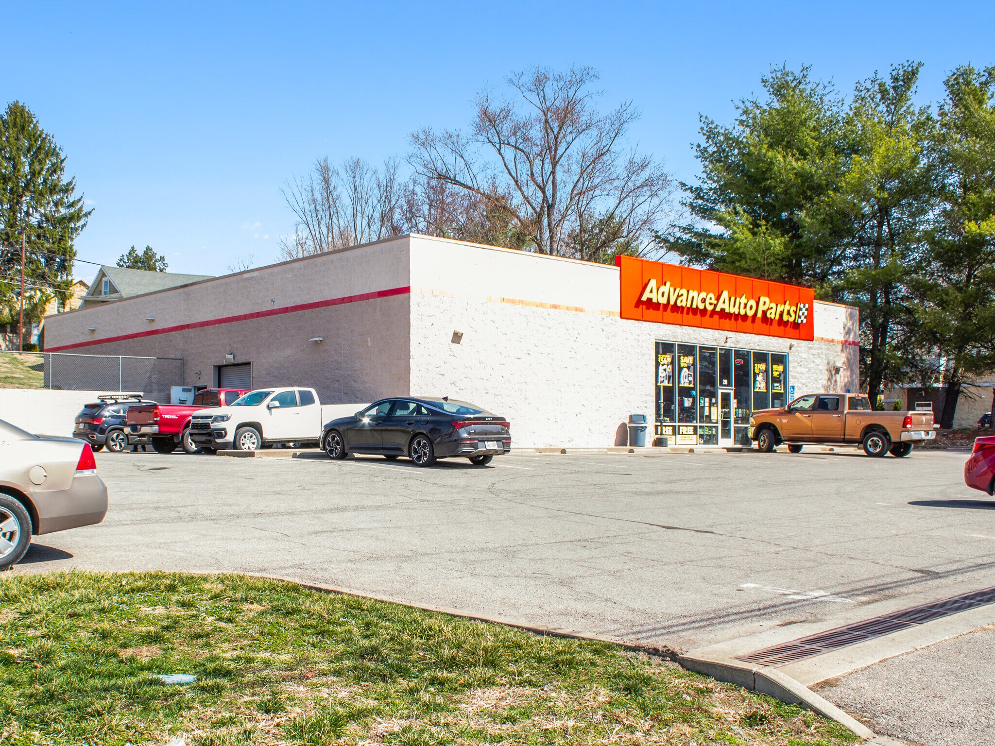 215 5th St, Beverly, OH for Sale