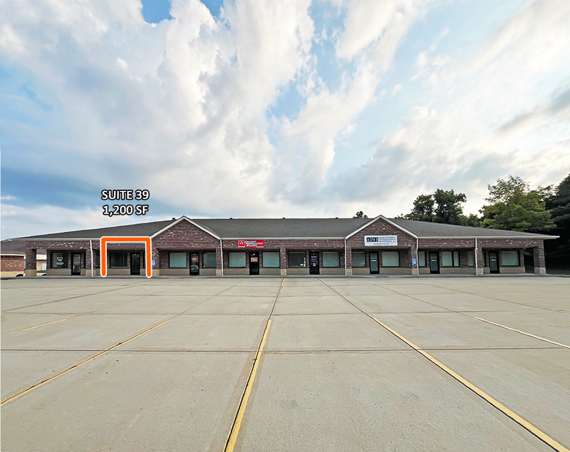 2918-2922 N Center St, Maryville, IL for Rent