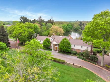 952 Holmdel Rd, Holmdel, NJ for Rent