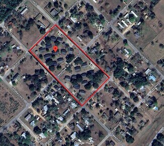 Yoakum, TX Apartments - 449 Fink St