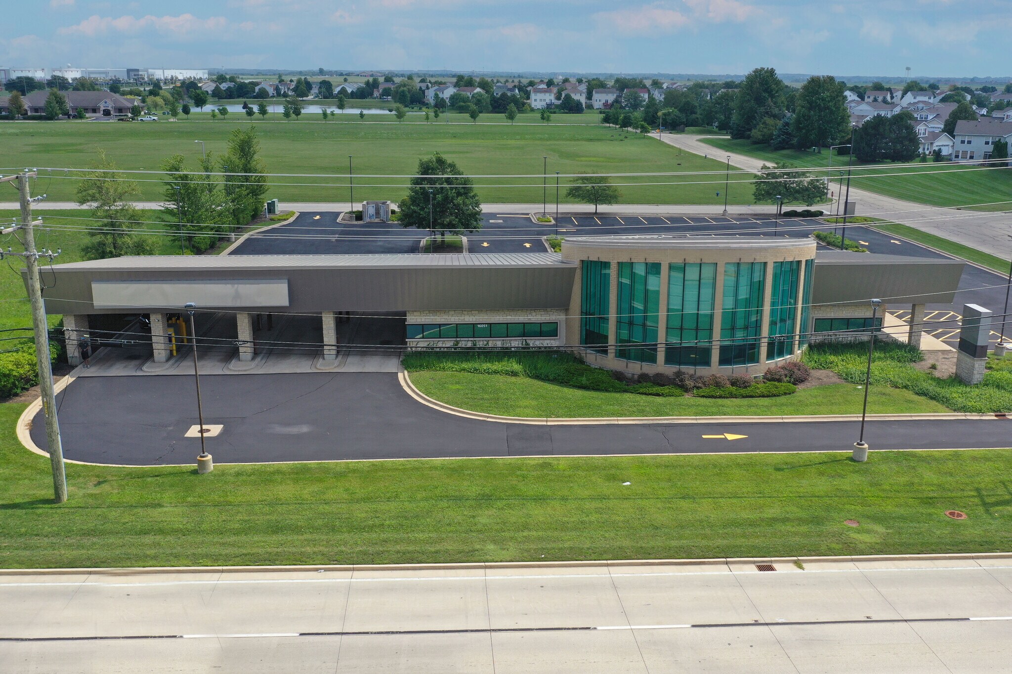 16051 Weber Rd, Crest Hill, IL for Rent