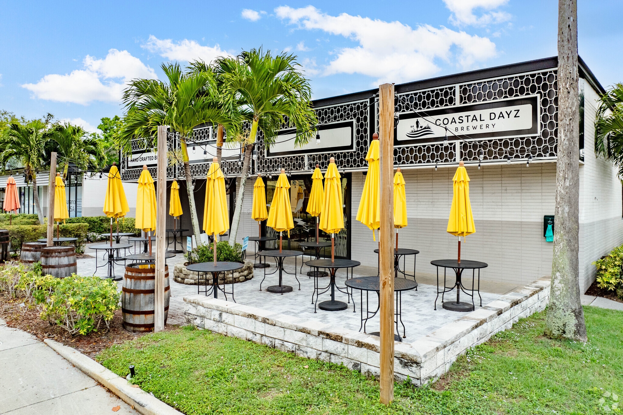 2161 Mcgregor Blvd, Fort Myers, FL for Sale