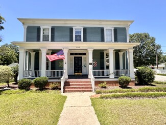 Clinton, NC Hospitality - 615 College St