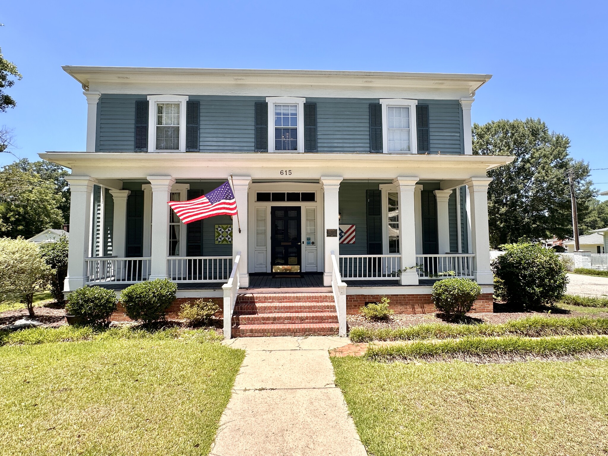 615 College St, Clinton, NC for Sale