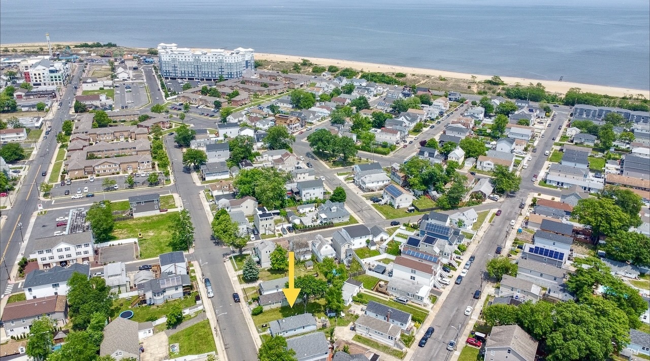 130 Raritan Ave, Keansburg, NJ for Sale