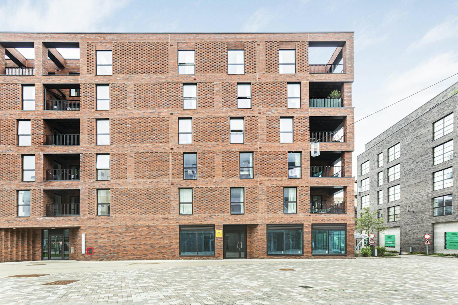 12 Tandy Pl, London, LND for Rent