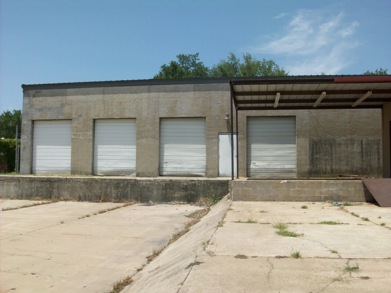 1202 W 1st St, Mount Pleasant, TX for Sale