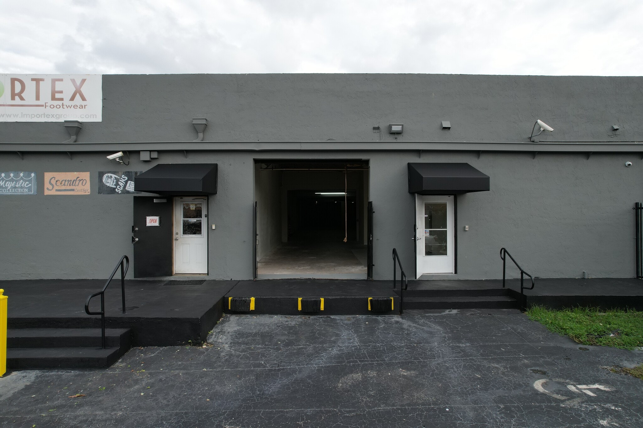829-833 NW 21st St, Miami, FL for Rent