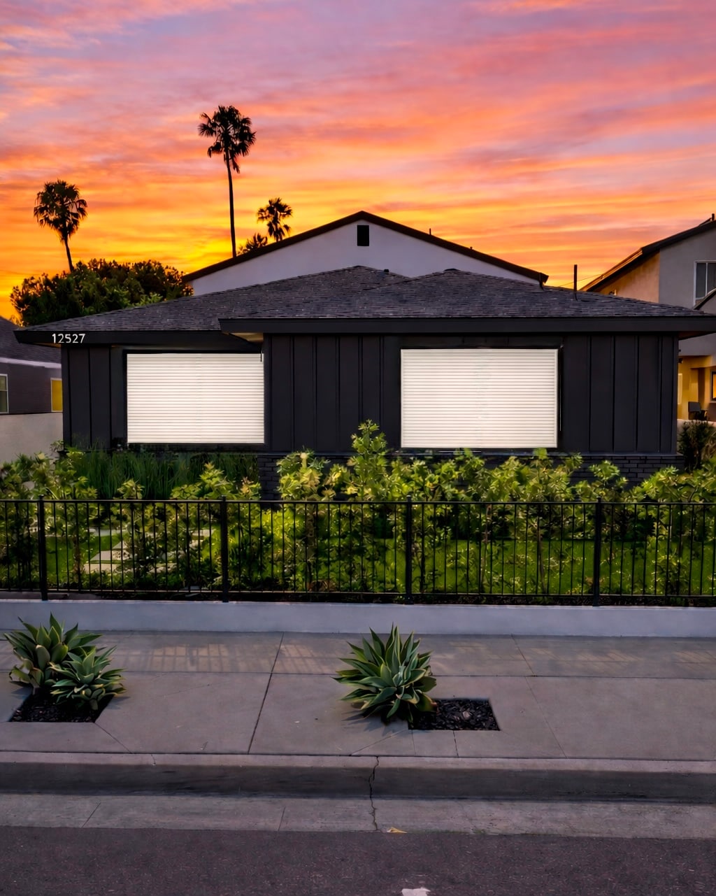 12527 Cranbrook Ave, Hawthorne, CA for Sale