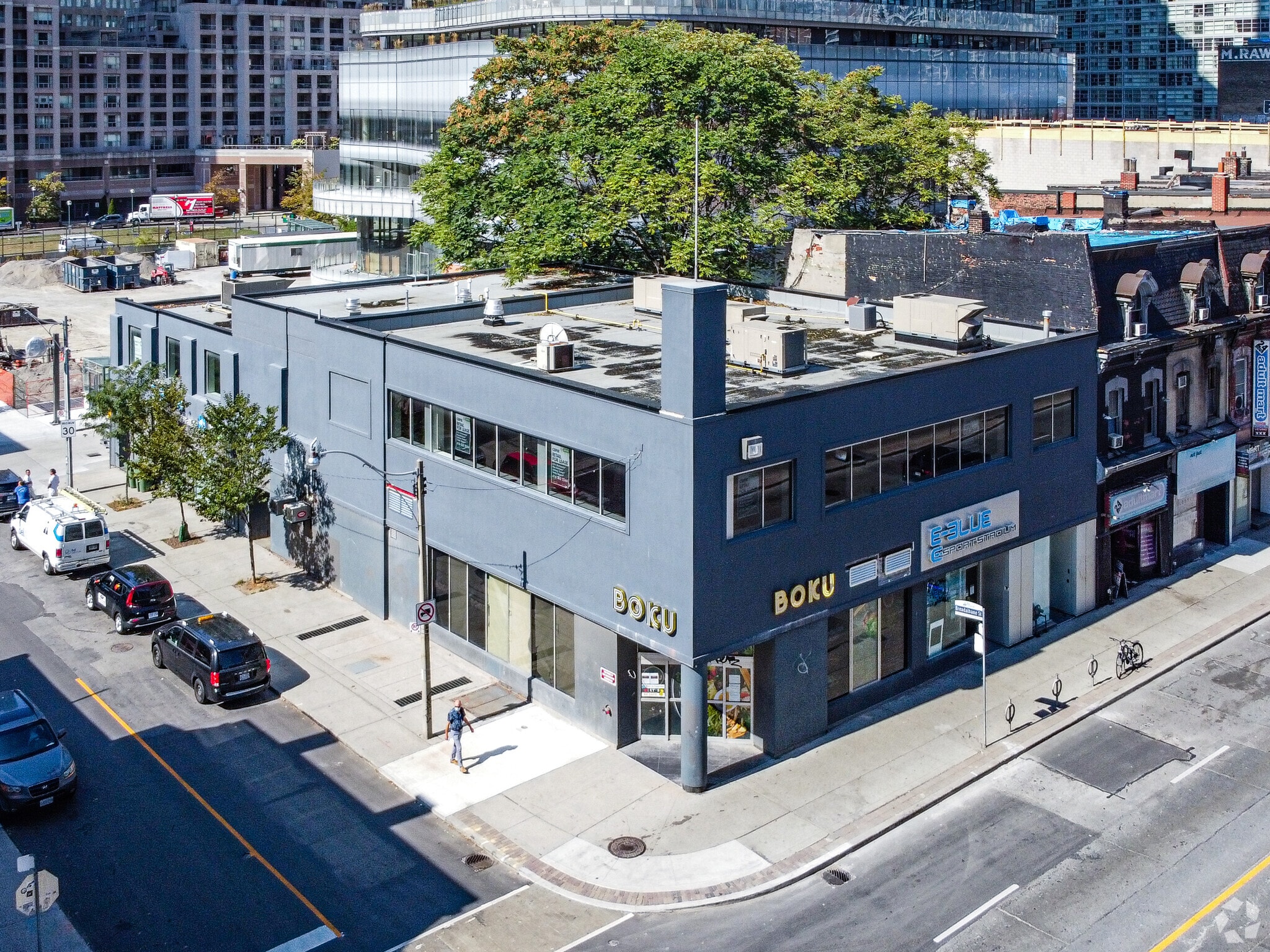 530 Yonge St, Toronto, ON for Rent